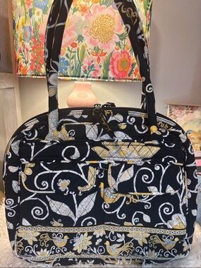✨Live Show Listing✨ Vera Bradley Tote